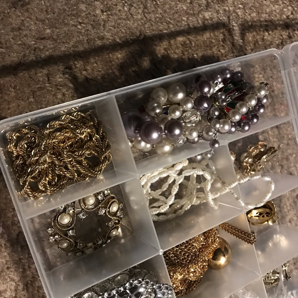 SALE Large Vintage Mixed Lot Faux Pearl Jewelry Brooches & Earrings Many Signed
